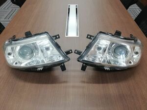 スズキ MH23S ワゴンR スティングレー 純正 HID ヘッドライト 左右 KOITO 100-59191