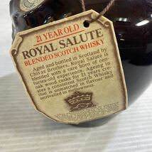 古酒 ROYAL SALUTE ロイヤルサルート 21年 750ml 40度 陶器ボトル スコッチウイスキー 1460g 巾着袋付き 未開栓_画像10
