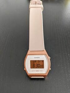 CASIO　LW-204　デジタル腕時計　レディース