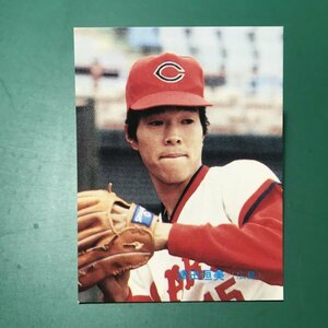 1984年　カルビー　プロ野球カード　84年　36番　広島　津田　　　【E58】