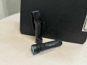 ( used )OLIGHT( Olight ) Seeker 4 Pro led light flashlight flashlight, magnet charge cable attaching, battery less 