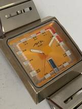 1円スタート SEIKO セイコー ALBA アルバ 腕時計 V733-5A40 デイデイト AKA オレンジ文字盤 メンズ腕時計_画像3