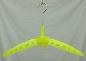 R２ WETSUITS HANGER 蛍光イエロー ドライスーツ専用ハンガー SURPATH