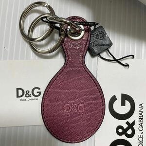  new goods tag attaching D&G Dolce & Gabbana key ring 