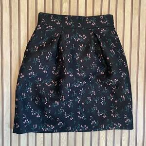 定価19800円　JILLSTUART ジルスチュアート　花柄　刺繍　スカート