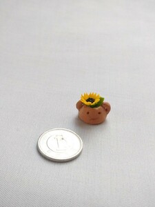 mame miniature Mukou .hi around sunflower is .. unglazed pottery . plant pot Licca-chan silver nia doll house Lee men to
