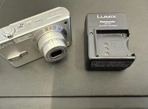 Panasonic デジタルカメラ LUMIX パナソニック デジカメ DMC-FX7 バッテリー付 動作確認済み 箱無し
