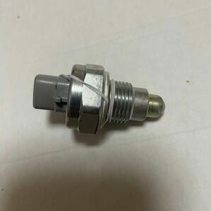 TOYOTA (トヨタ) 純正部品 バックアップランプ スイッチASSY 品番84210-52050