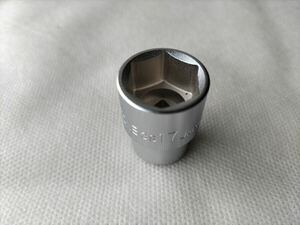 傷ありトネ 前田金属工業 6角 ソケット 17mm 差込角9.5mm（3/8”）品番：3S-17 匿名配送 234 TONE.