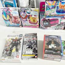 ▲ 【未使用】戦隊モノ　玩具　食玩　フィギュア　まとめ　仮面ライダー　ゲキレンジャー　ガンダム　ウルトラマン　【OTOS-716】_画像6