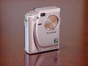 FinePix 4700Z 4.3 メガ スーパーEBCフジノン スプレンディッシュ ファインピクス CCDハニカム 富士フィルム FUJIFILM コンパクト デジタル