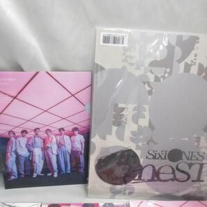 【中古品 同梱可】 SixTONES on eST Blu-ray 他 CD ペンライト 等 未開封含む グッズセットの画像4