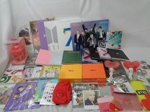 【同梱可】中古品 韓流 BTS TOMORROW X TOGETHER CD うちわ ペンライト トレカ 等 グッズセット_画像1