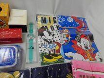 【同梱可】中古品 ディズニー ミッキー ティンカーベル 他 お弁当箱 グラス 腕時計 ハンカチ 等 グッズセット_画像3