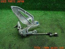 3UPJ=82610567]スズキ GSX-S 1000F ABS(GT79A) 純正 左 ステップホルダー シフトペダル 難あり 中古_画像4