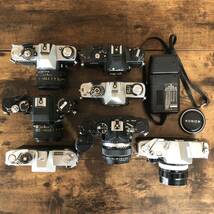 まとめ フィルムカメラ 7台 レンズ4個 セット/ Minolta XD XE XG-E Olympus OM-2N Canon FX MD 50mm F1.4アクセサリ 露出計 #8120_画像4