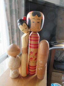 こけし4本　まとめて　kokeshi 4 pieces all signed (mm14)