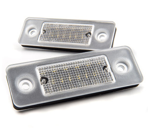 【送料無料】ボルボ VOLVO　C30 2007-2013　LED ナンバー灯 ライセンス灯 ２個１組　純正交換タイプ