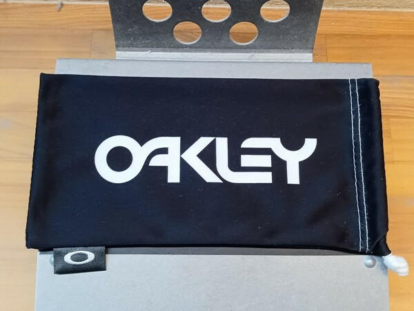 【未使用♪ソフトケース♪】オークリー/oakley 検サングラス　ランニング 釣り ゴルフ