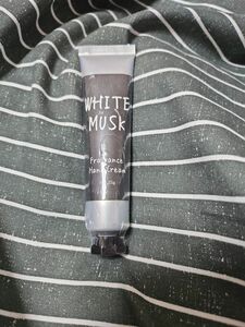 WHITE MUSK ホワイトムスク フレグランス ハンドクリーム