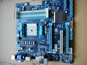 マザーボード　GIGABYTE GA-F2A75M-D3H　a10 6800k搭載可能