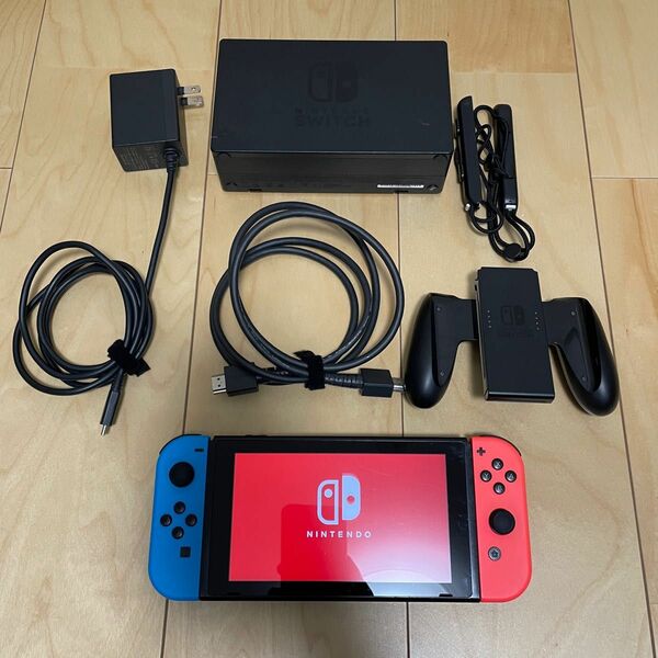 Nintendo Switch 一式　(バッテリー強化型)