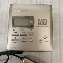 【#7688 SONY MD WALKMAN MZ-R55 通電〇 動作未確認 現状品 ジャンク品 中古品】_画像2