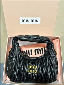 miumiu MiuMiu сумка на плечо ручная сумочка черный #2453130