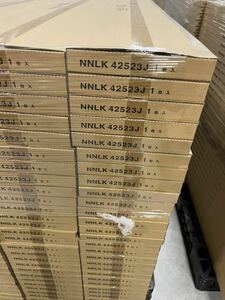 Panasonic NNLK42523JNNL4200PNT LEDライトバ(40セット)