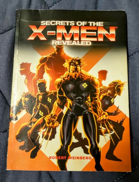 【希少! 送料無料!!】アメコミ Secret of the X-Men revealed X-Menのキャラ 解説本