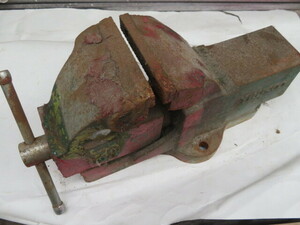  vise vise ... condition . length approximately 45 centimeter large heavy 