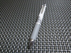 ☆特価 新品未開封 三菱鉛筆 多機能ペン ジェットストリーム 0.7ボールペン 0.5シャープペン ホワイト☆