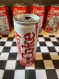 ★Coca-Cola Coke 昭和のcherry Cokeアルミスリム缶　250ml リングプルトップ　チェリーコーク