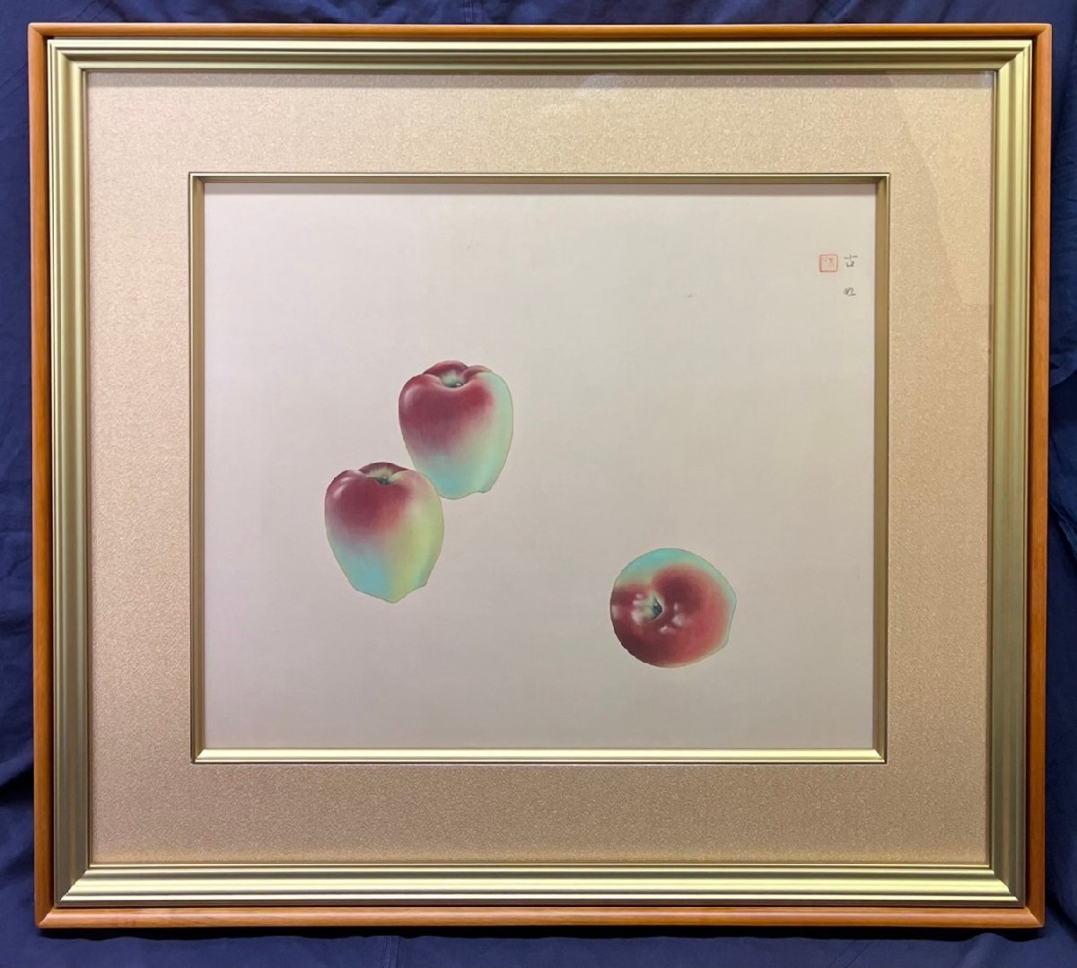 Kuroda Kogo Apple 8-10 size silk, framed, guaranteed to be an authentic work [Born in Tokyo, studied under Matsumoto Fuko, formed the Sekiyo-kai with Imamura Shiko, Hayami Gyoshu, Komoda Seiju, Koyama Otsuki, and others], Painting, Japanese painting, others