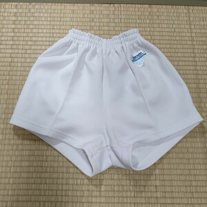 educo（catch）体操服　ニット短パン　白　140　試着程度used