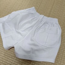 スクールユニ　体操服　綿ポリ短パン　ショートパンツサイズ150 白　　股下6.5cm　裾三角ゴム　used_画像4