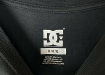 DC SHOE タイダイでかロゴ ブラックTシャツ 古着 ビッグサイズ_画像8