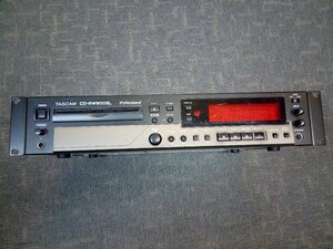 ２．TASCAM タスカム　CD-RW900SL　CDデッキ　中古品　ser no.0541024