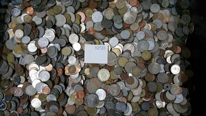 SP28　外国コイン、アメリカ、ユーロ、中国、韓国など小銭、雑銭　13,526g　13.5kg以上　※同梱発送不可※