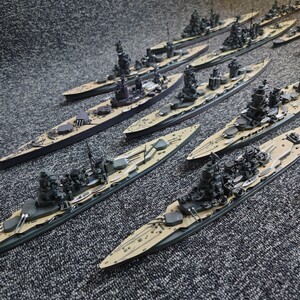 C51売切 プラモデル 軍艦 戦艦 駆逐艦 28隻 完成品 1/700 まとめて大量 訳アリ ウォーターライン 零戦 航空機 日本海軍 戦艦 榛名 救助艇