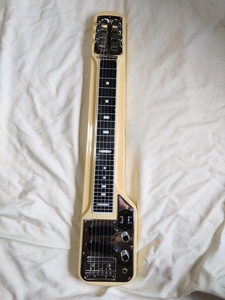 Guyatone steel гитара HG-306C.. цветный 
