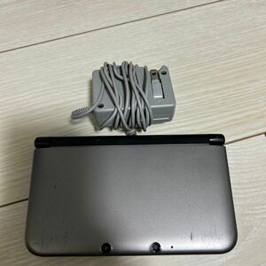 ニンテンドー3DS 充電器