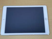 iPad Air 2　シルバー 16GB 未使用品　訳あり　ジャンク品扱い_画像3
