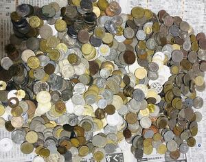 約7kg 外国古銭 海外 アンティークコイン 計量容器の重さ除く 古銭 硬貨 コレクション まとめ売り 大量出品 ジャンク 未選別 状態不明　④