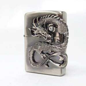 未使用 ZIPPO ジッポー 2011 龍 ドラゴン 木箱入り ライター オイルライター   ＃318の画像2