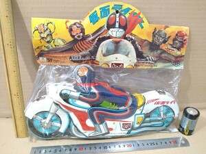 70 period broadcast that time thing * Kamen Rider tin plate made bike large, both sides print made takatok header attaching unopened new goods sack go in length 32cmbruma.k