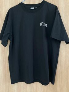 Tシャツ