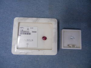  красный турмалин (2.340ct). прозрачный. драгоценнный камень (1.63ct). разрозненный 2 пункт в коробке 