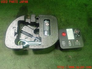 5UPJ-98747805]BMW ミニ(MINI)クーパーD(XT15M F55)車載工具 中古