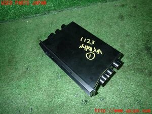 5UPJ-11237841]ランエボ10(CZ4A)小物入れ1 中古